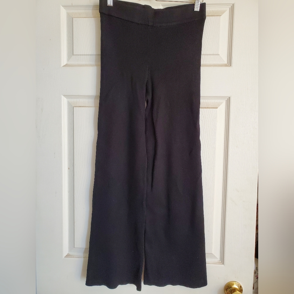Black Ribbed Suzy Shier